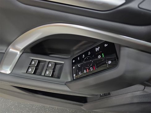 Used 2025 Audi Q5 Premium Plus image 31