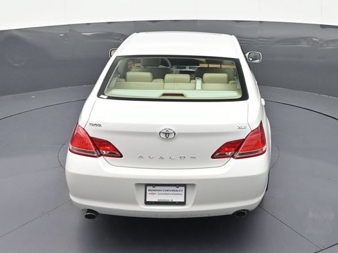 Used 2005 Toyota Avalon XLS FWD image 23