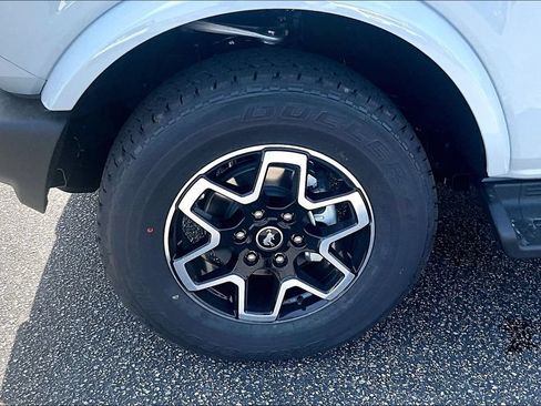 New 2026 Ford Bronco Outer Banks AWD/4WD image 12