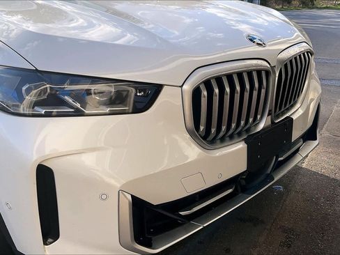 Used 2024 BMW X5 xDrive40i w/ Executive Package AWD/4WD image 31