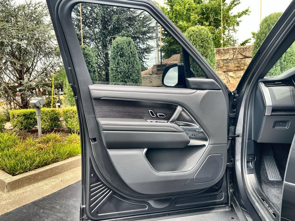 New 2026 Land Rover Range Rover SE AWD/4WD image 17