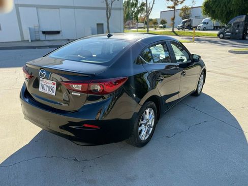 Used 2016 MAZDA MAZDA3 i Touring w/ Popular Equipment Package image 6