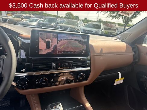 New 2026 Nissan Pathfinder Platinum AWD/4WD image 15