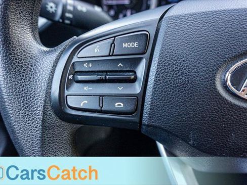 Used 2021 Hyundai Venue SE FWD image 31
