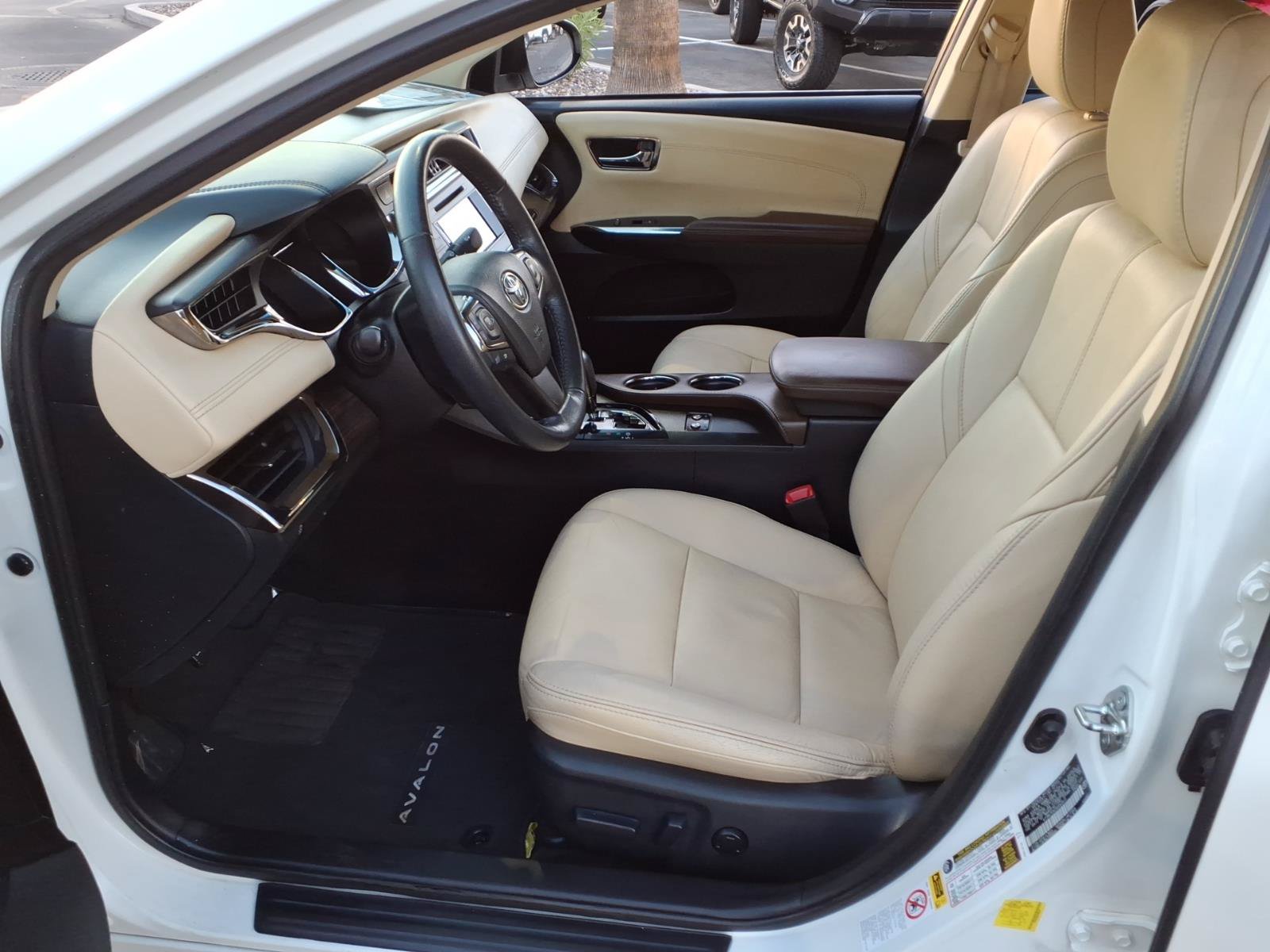 Used 2013 Toyota Avalon XLE FWD image 15