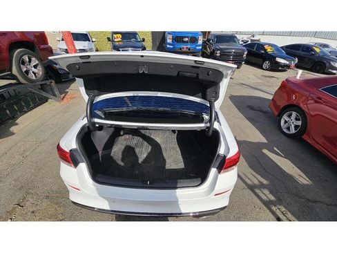 Used 2019 Kia Optima LX image 34