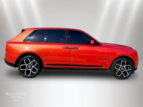 Used 2022 Rolls-Royce Cullinan Black Badge w/ Dark Exterior Package AWD/4WD image 6