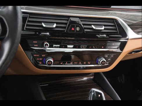 Used 2017 BMW 540i xDrive 540i xDrive image 14