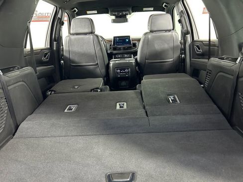 Used 2024 Chevrolet Tahoe Premier AWD/4WD image 23
