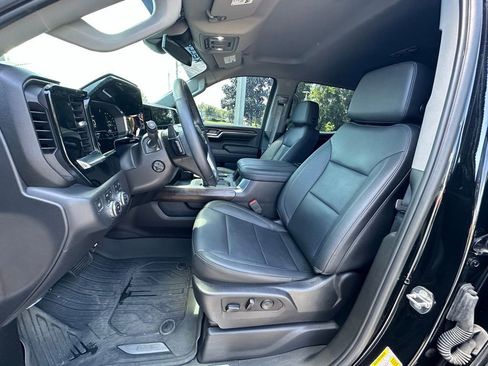 Used 2024 GMC Sierra 1500 SLT w/ SLT Premium Plus Package AWD/4WD image 11
