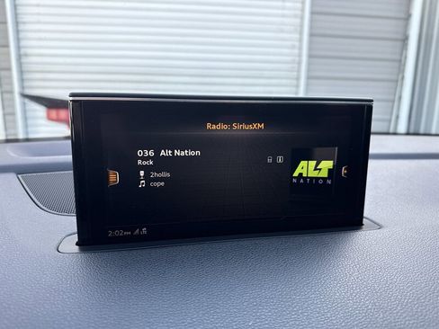 Used 2017 Audi Q7 3.0T Premium Plus image 35