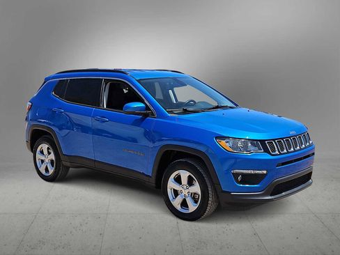 Used 2020 Jeep Compass Latitude AWD/4WD image 2