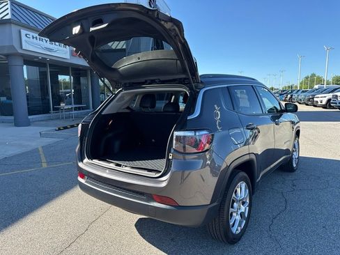 Used 2022 Jeep Compass Latitude AWD/4WD image 14