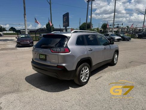 Used 2019 Jeep Cherokee Latitude w/ Popular Appearance Group FWD image 9