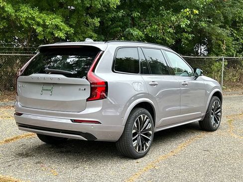 Used 2026 Volvo XC90 B6 Ultra w/ Protection Package Premier AWD/4WD image 3