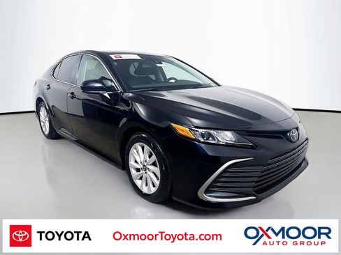 Certified 2023 Toyota Camry LE FWD image 1