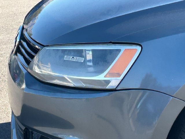 Used 2011 Volkswagen Jetta Sedan FWD image 9