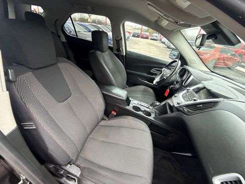 Used 2017 Chevrolet Equinox LT w/ Convenience Package AWD/4WD image 14