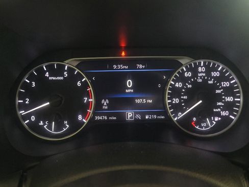 Used 2024 Nissan Sentra SV FWD image 23