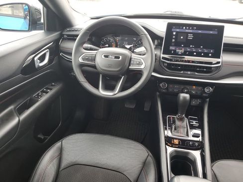 Used 2024 Jeep Compass Trailhawk image 14