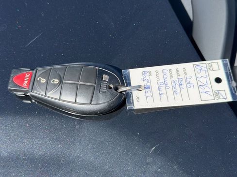 Used 2015 Dodge Grand Caravan American Value Package FWD image 35