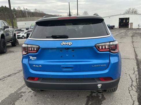 Used 2022 Jeep Compass Limited image 5