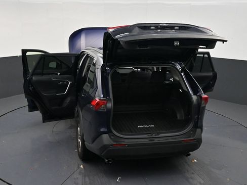 Used 2025 Toyota RAV4 XLE AWD/4WD image 32