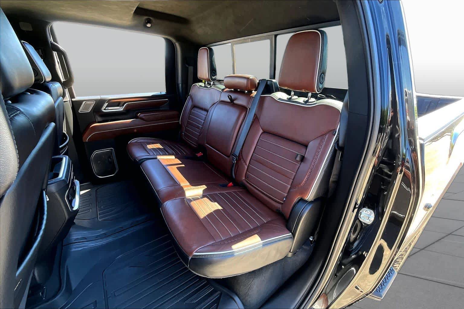 Used 2025 GMC Sierra 2500 Denali Ultimate AWD/4WD image 21
