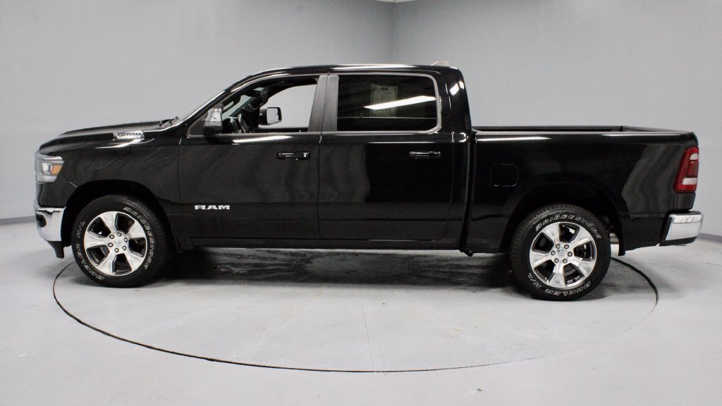 Used 2023 RAM 1500 Laramie AWD/4WD image 7