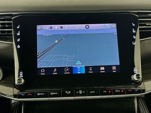 Used 2022 Jeep Wagoneer Series III w/ Premium Group I image 14