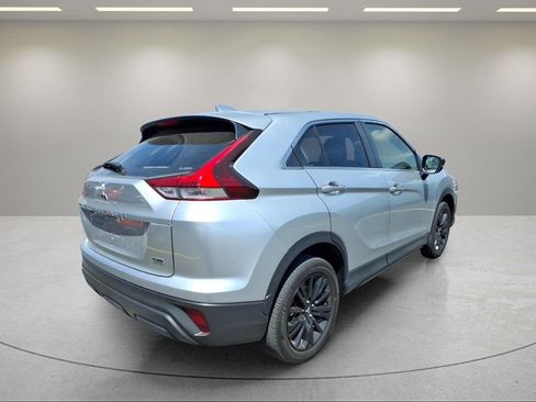 Used 2024 Mitsubishi Eclipse Cross LE AWD/4WD image 3