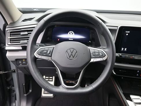 Used 2024 Volkswagen Atlas Peak Edition SE AWD/4WD image 16