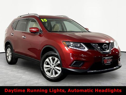 Used 2015 Nissan Rogue SV AWD/4WD image 3