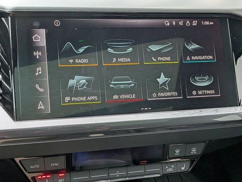 Used 2023 Audi Q4 e-tron Premium Plus w/ Premium Plus image 7