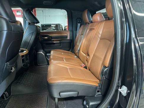 Used 2022 RAM 3500 Limited AWD/4WD image 22
