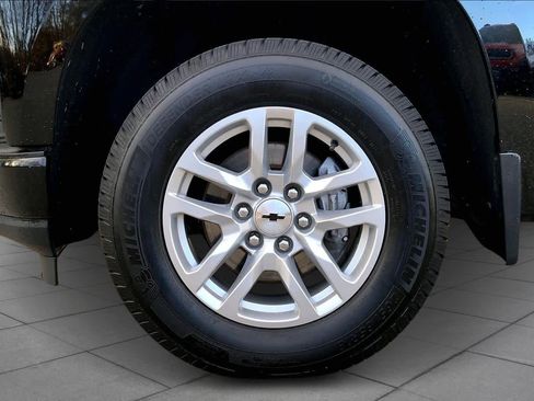 Used 2021 Chevrolet Silverado 1500 RST image 10