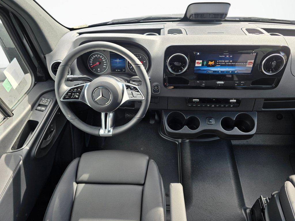 New 2026 Mercedes-Benz Sprinter 2500 image 24