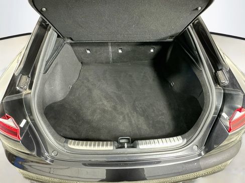 Used 2020 Kia Stinger GT1 RWD image 33