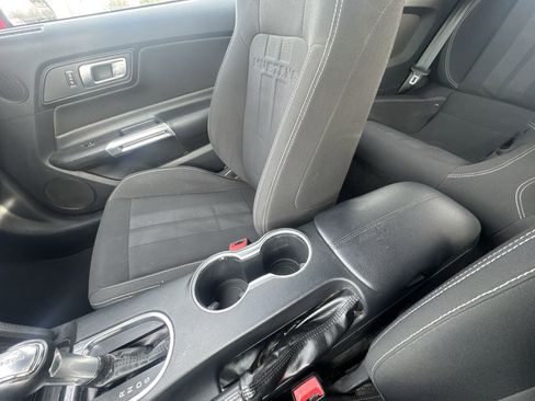 Used 2018 Ford Mustang Convertible w/ Equipment Group 101A image 21