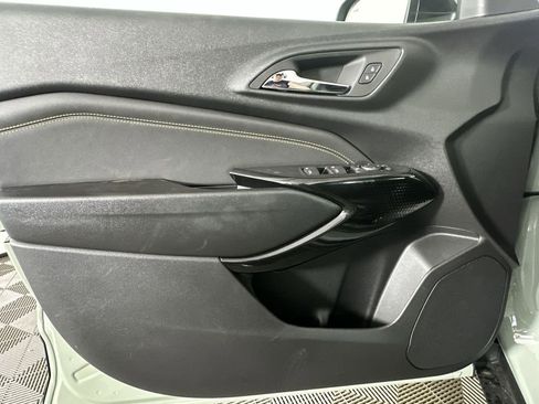 New 2026 Chevrolet Trax ACTIV w/ Sunroof Package FWD image 21