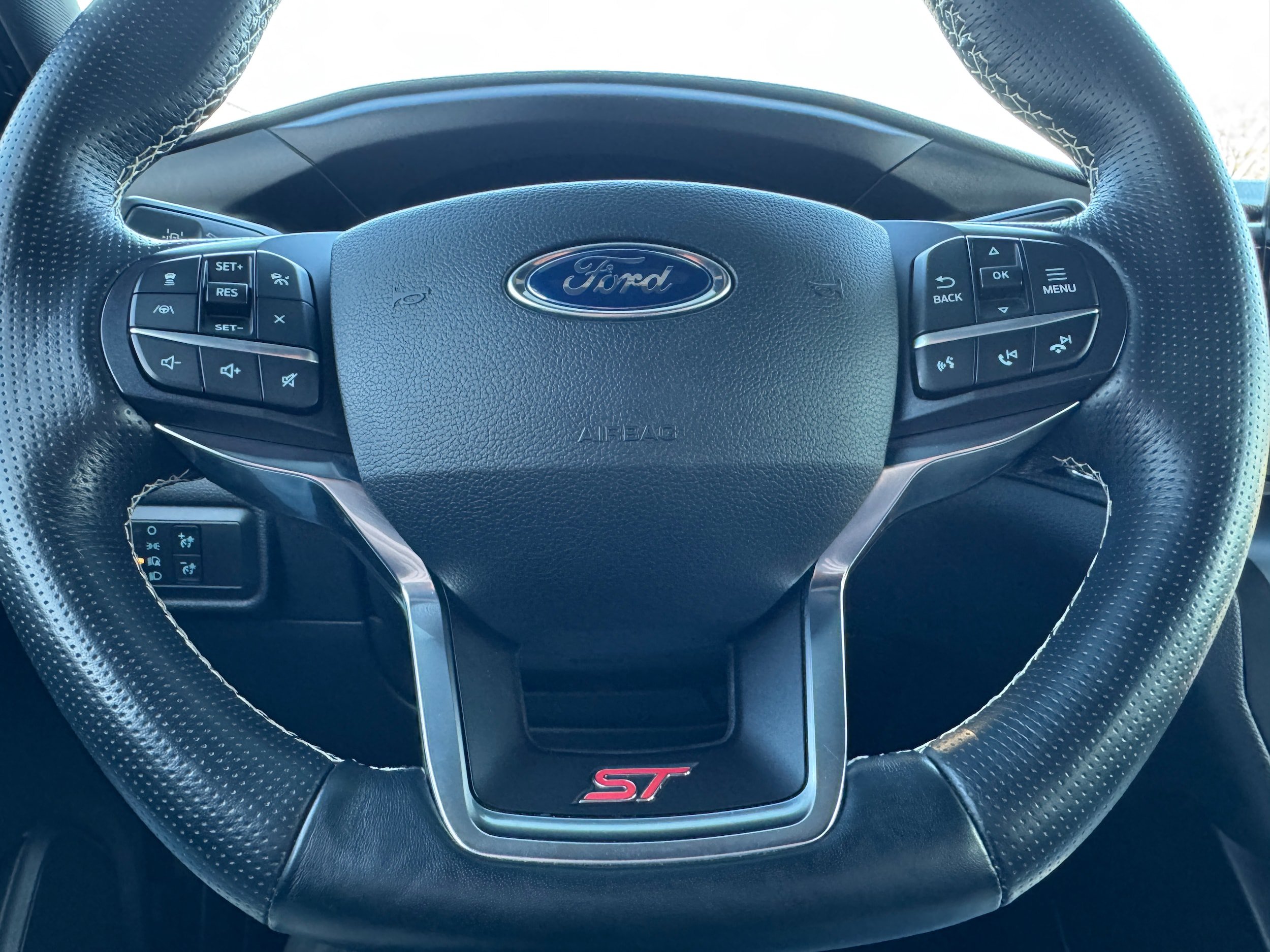 Used 2020 Ford Explorer ST AWD/4WD image 21