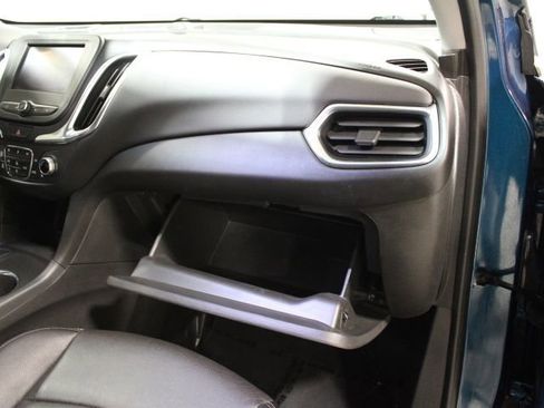 Used 2021 Chevrolet Equinox LT image 25