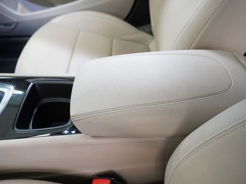 Used 2018 Buick Regal Essence w/ Driver Confidence Package #1 image 22