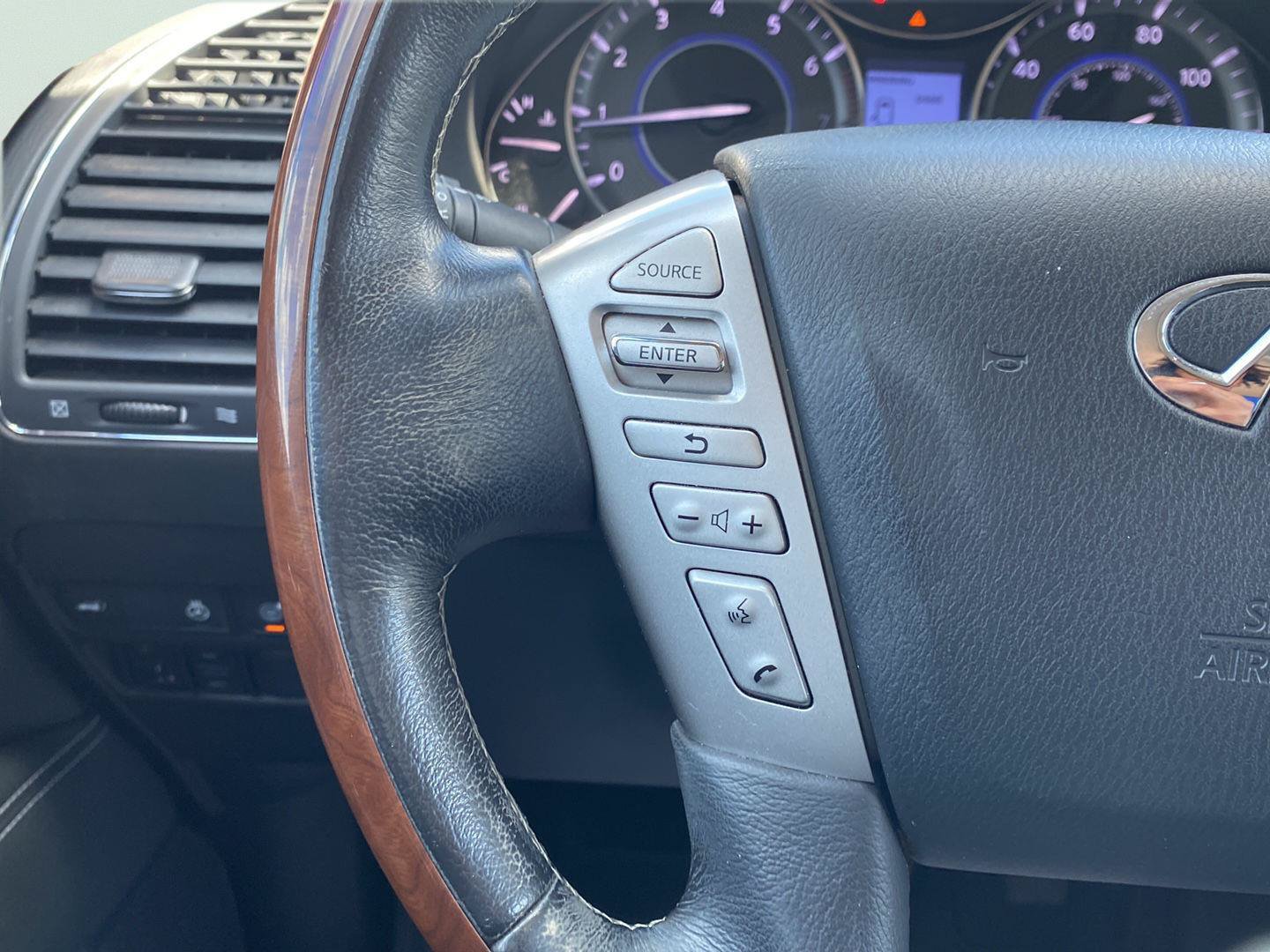Used 2019 INFINITI QX80 Luxe w/ 22" Wheel Package RWD image 19