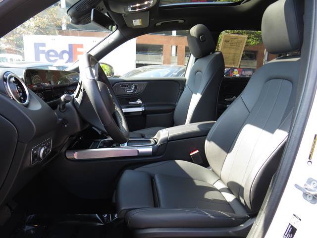 Used 2026 Mercedes-Benz GLB 250 4MATIC image 21