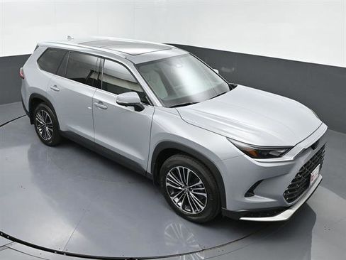 Certified 2026 Toyota Grand Highlander AWD Hybrid image 44