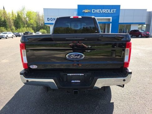 Used 2019 Ford F250 Lariat w/ Lariat Ultimate Package AWD/4WD image 37