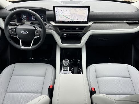 New 2026 Ford Explorer Platinum w/ LUX Leather Package image 2