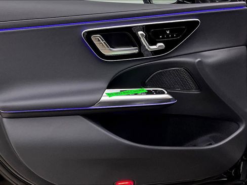 New 2026 Mercedes-Benz E 450 4MATIC Sedan image 10