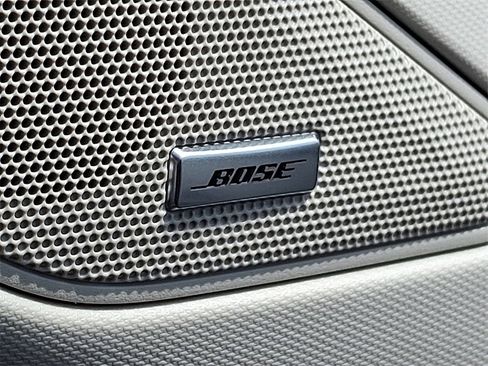 New 2025 Mitsubishi Outlander SE image 11